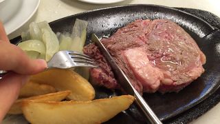 「肉を喰らう」お店