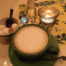 シナモンは抜いてもらいました。カップチーノ。