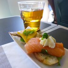 前菜はサーモン