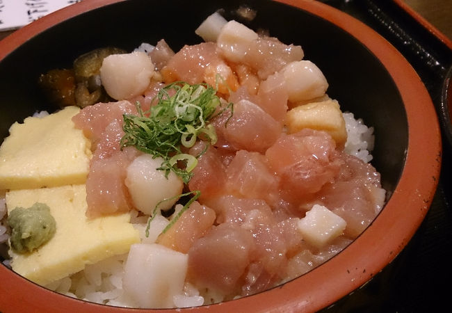 不思議な海鮮丼
