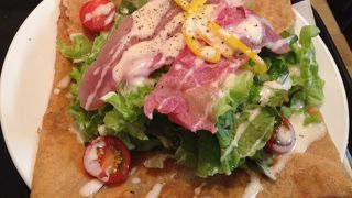 静かに食べたい！