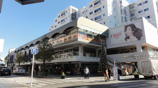 元町商店街にあります