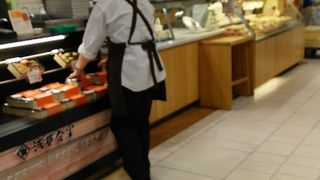 つばめグリルのデリ