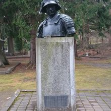 入り口にある伊達政宗公の胸像