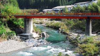 美山町を流れる由良川は美しい渓流でした