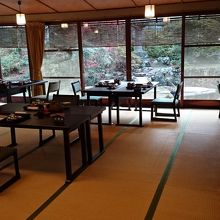 大広間（朝食会場）