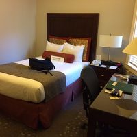 宿泊した部屋。せまいです。