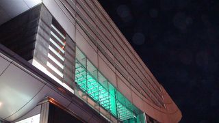 眠らぬ街香港の夜景