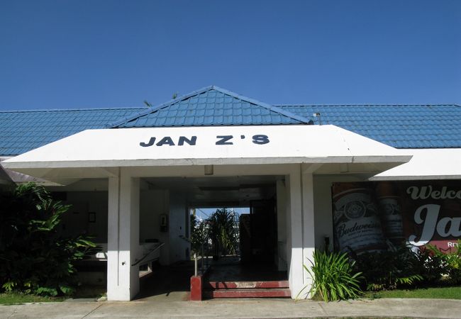 マリーナを見ながらシーフード