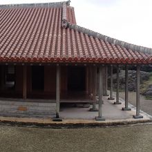 書院方向。右手が庭園