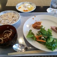 アップルカレーと十和田ガーリックポークが美味しかったです。