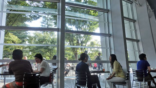 美術鑑賞の前後に軽くコーヒー