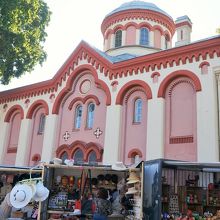 ピリエス通り南端のロシア正教会