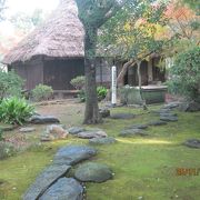 かつての延岡城の西の丸の庭園です。
