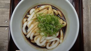 伊勢うどんで人気のお店です