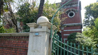 煉瓦造りの建物、中に入って観たいです