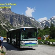 ＳＡＶＤＡ社のクールマイユール行きバス