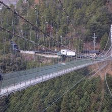 見るとかなり長い