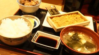 ボリュームある食事をいただけます