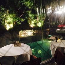 中庭のようなところもあり雰囲気よいです！