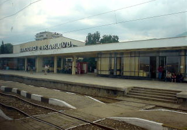 プロヴデイブからカザンラクへの中継駅