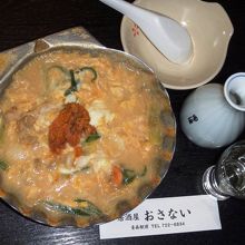 ほたて貝焼き味噌。郷土料理だけに津軽地酒に合う。７２０円。