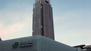 大変目立ちますが 展望台などの施設はありません By Entetsu Nttドコモ代々木ビル ドコモタワー のクチコミ フォートラベル