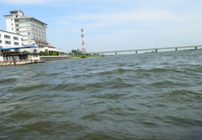 水郷の醍醐味を味わう【加藤洲十二橋】めぐり。