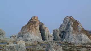 佐渡島観光?　　めおと岩を見学