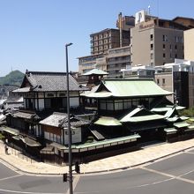 道後温泉本館全体