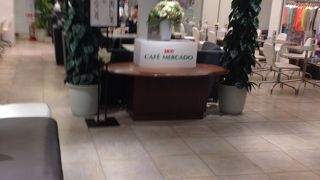 高島屋の中にあるカフェ