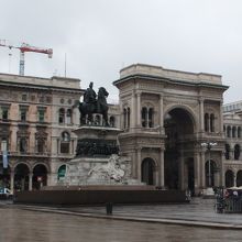 ガッレリアへとも繋がっている。