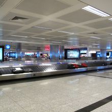 到着時のバゲージクレーム、広いっ！