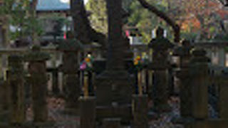 かわった形状の塔