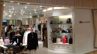 ジルスチュアートの姉妹ブランド