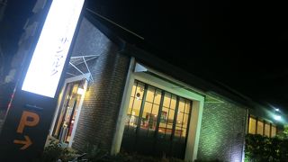 生演奏を聞きながら優雅にディナー