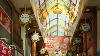 活気ある商店街