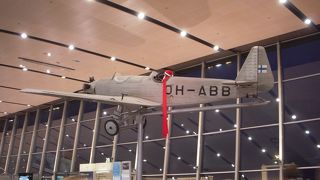 成田からチューリッヒ国際空港への乗り継ぎで利用しました。