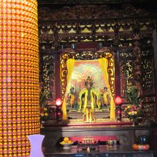 左側に奉納したしとの名が書かれている