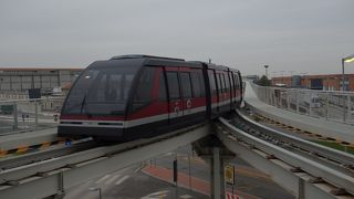 モノレールではありません。ケーブルカーです。本当です。