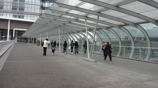 横浜駅から日産ギャラリー