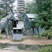 馬の銅像