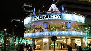 緑色のイルミネーション