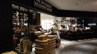 オシャレな奮起でどの料理も美味しく♪