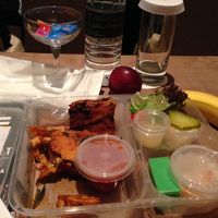 ホテル内のコングレスでランチョンセミナー、ベジタリアン選択