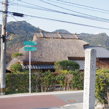 吉田松陰誕生地方向から見ました。