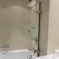 バスタブとシャワー