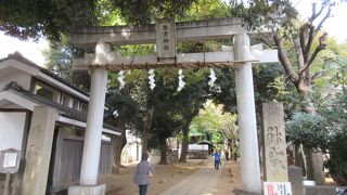 富士見坂の上にあります