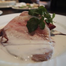 十四豚のローストポークです