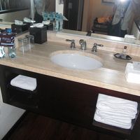 洗面台は独立しているので使いやすい